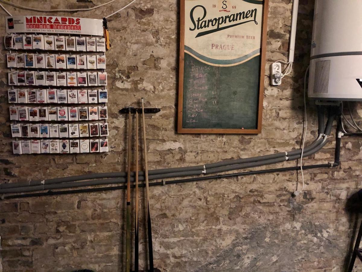 Whole Basement Former Pub2 For Stag Do, Men'S Cave Будапеща Екстериор снимка